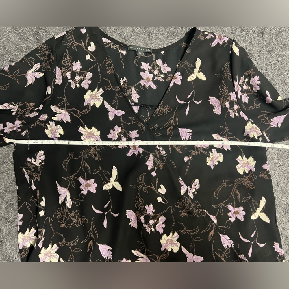 NWOT Black Wrap 3/4 Sleeve Blouse! - Picture 10 of 13